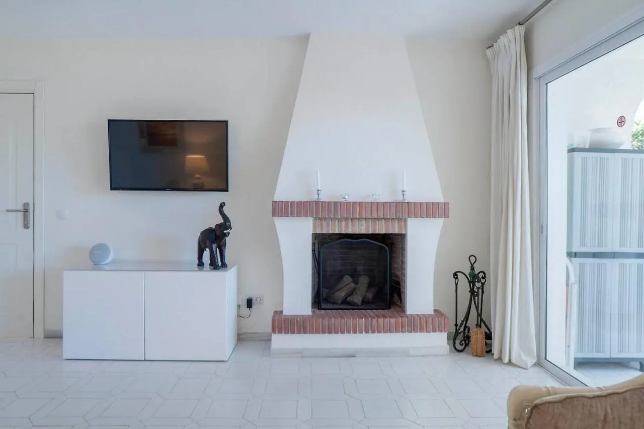 מיחאס Miraflores Apartment ספרד